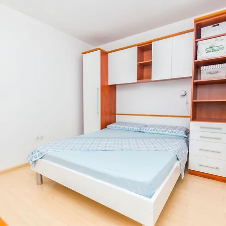 Apartment Fontana